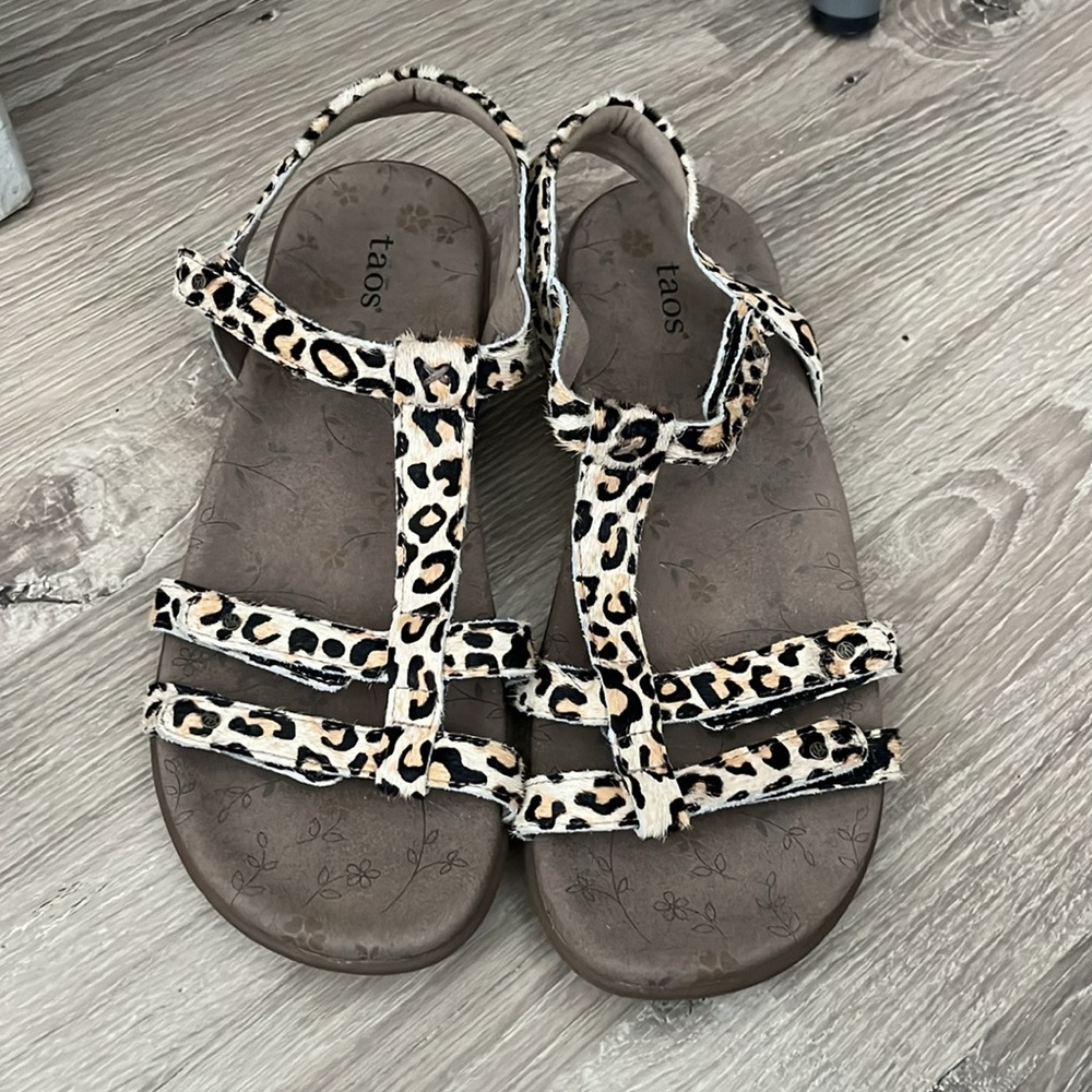 Taos sandals/10 - Picture 2 of 4
